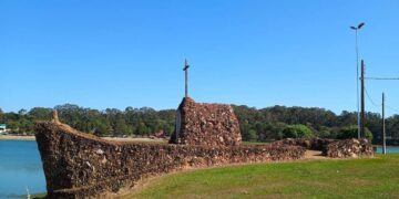 Gruta Nossa Senhora dos Navegantes: Um refúgio de fé e beleza.