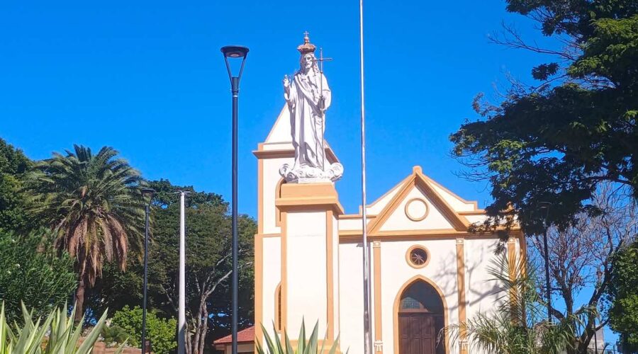 A Igreja de São Benedito é um Tesouro Histórico no Angra Doce